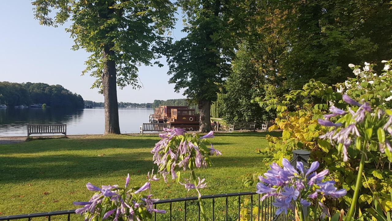 Ferienwohnungen Auf Der Schleusenhalbinsel 沃尔特斯多夫 外观 照片